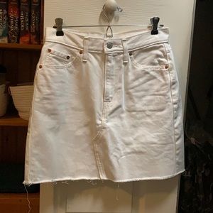 Levi’s white denim skirt